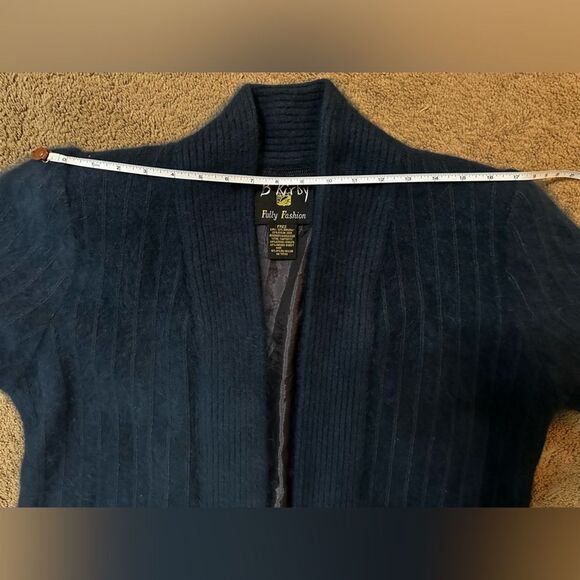 Beautiful Angora Rabbit Fur Cardigan - Picture 5 of 8